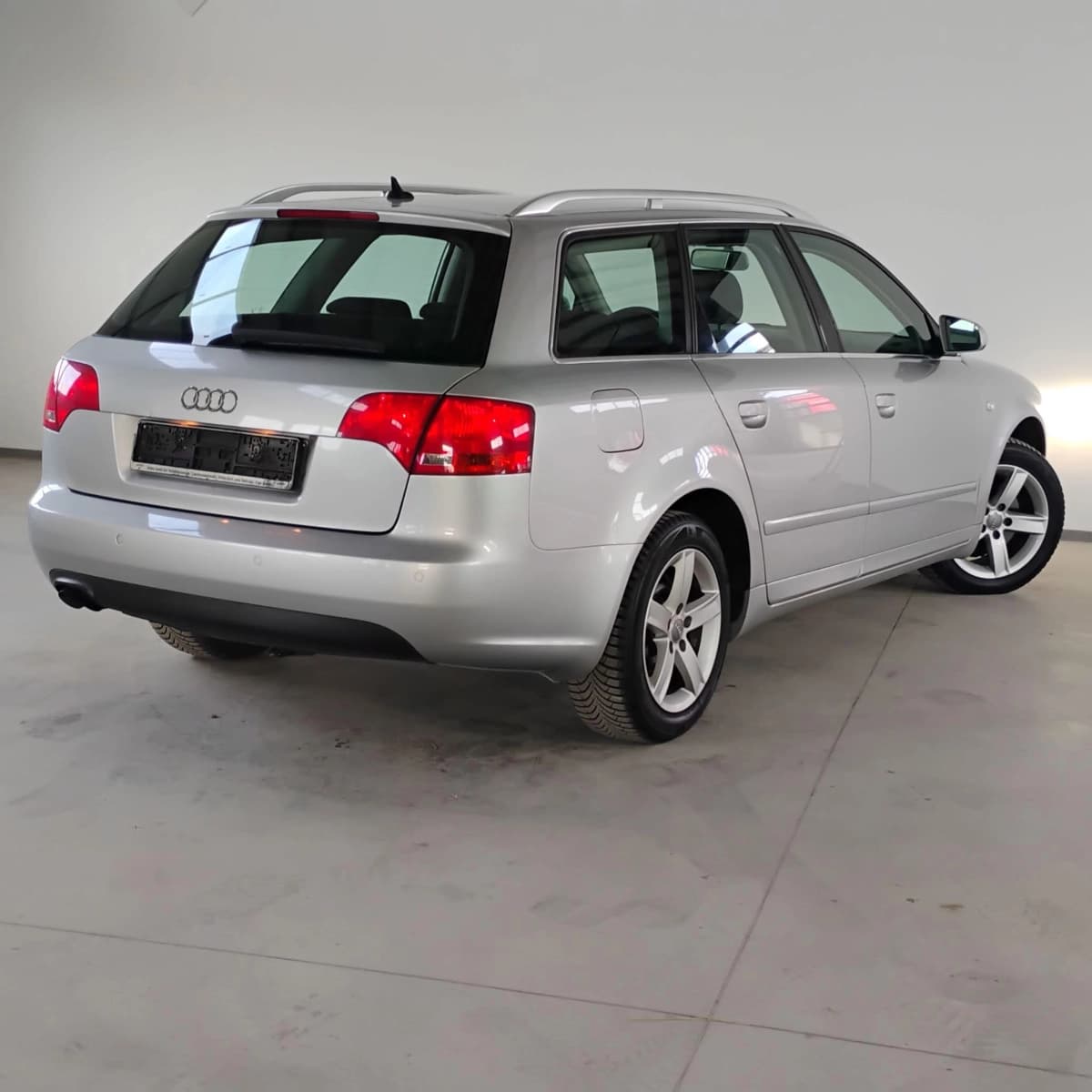 Audi A4 2.0 Tdi – vedere spate