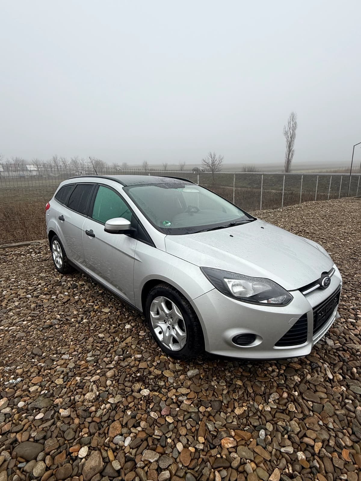 Ford Focus  1.6tdi – vedere spate