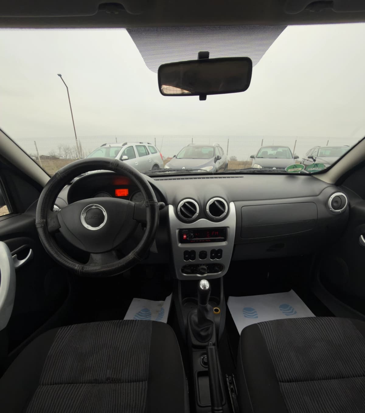 Logan  Sandero 1.6 benzină  – scaune