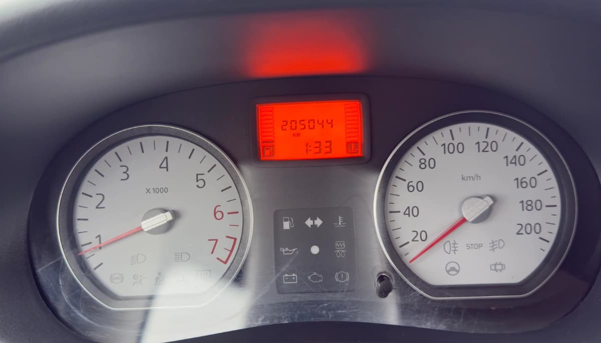 Logan  Sandero 1.6 benzină  – motor