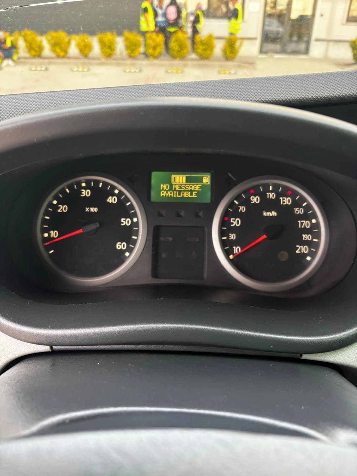 Renault  Trafic 2.0 D – roți